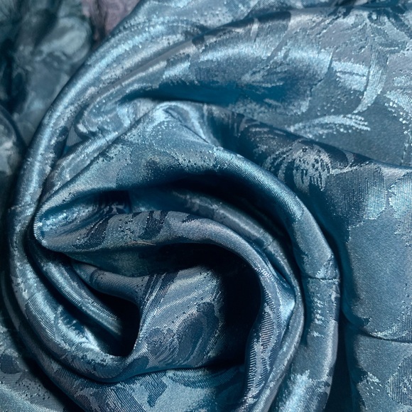 Lingerie - Picture 3 of 5